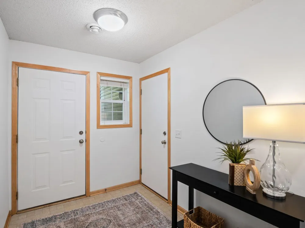 4980 Garland Court #G Plymouth, MN 55446