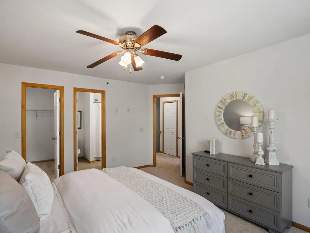 4980 Garland Court #G Plymouth, MN 55446
