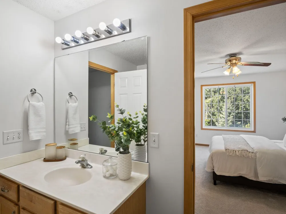 4980 Garland Court #G Plymouth, MN 55446