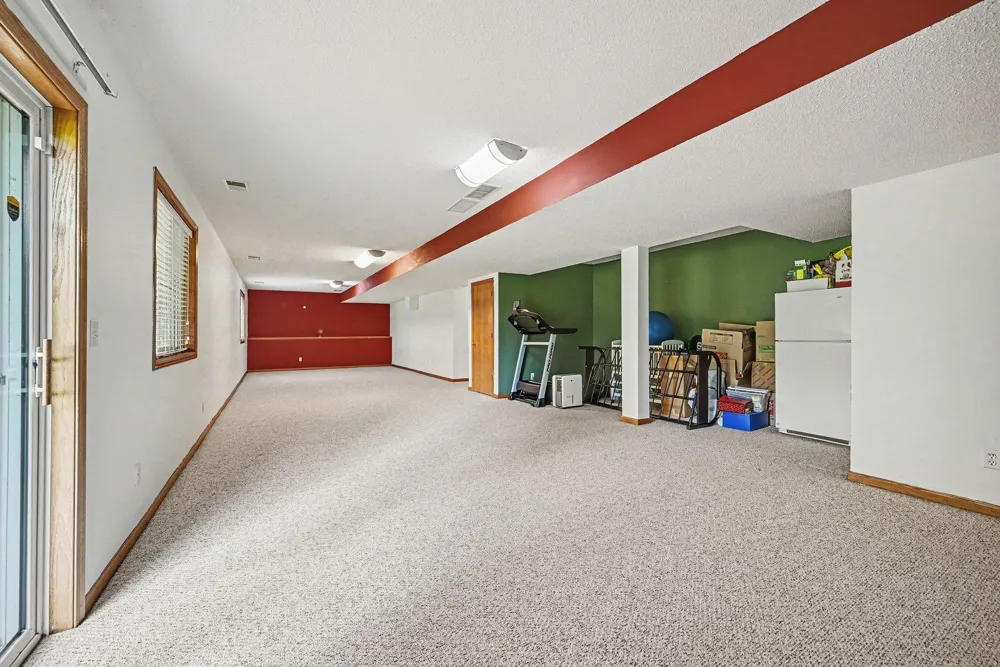 2466 Lone Eagle Trail Woodbury, MN 55129