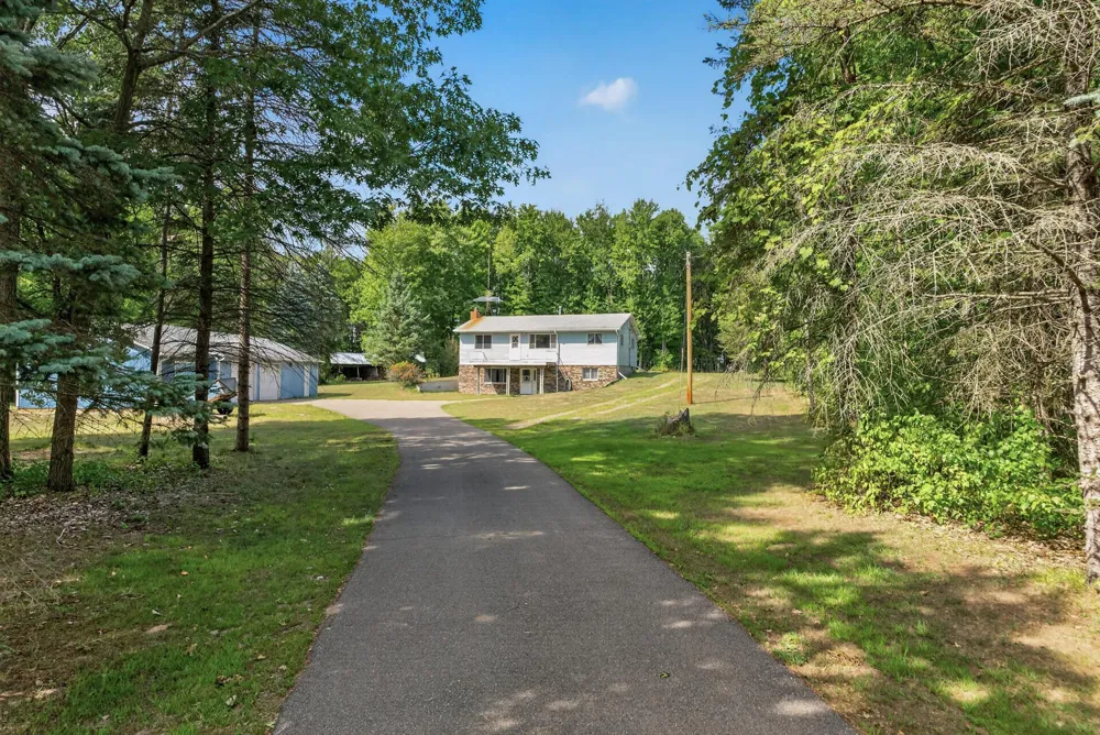 4731 287th Court NW Isanti, MN 55040