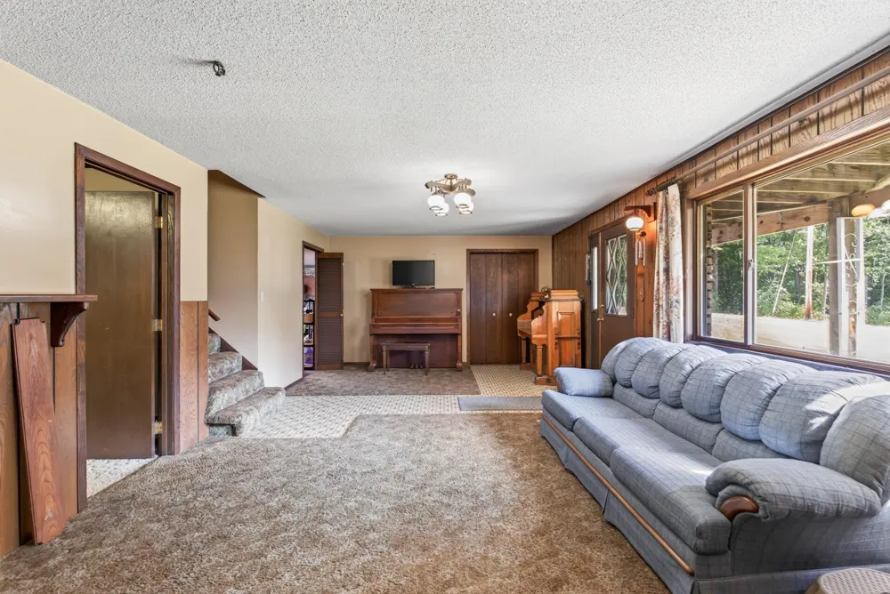 4731 287th Court NW Isanti, MN 55040