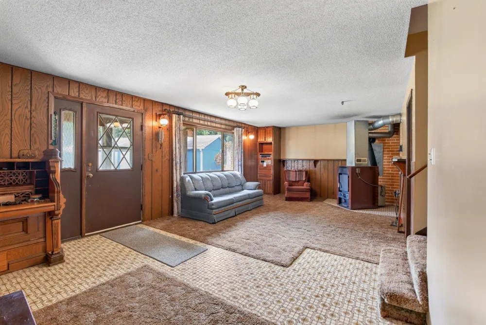 4731 287th Court NW Isanti, MN 55040