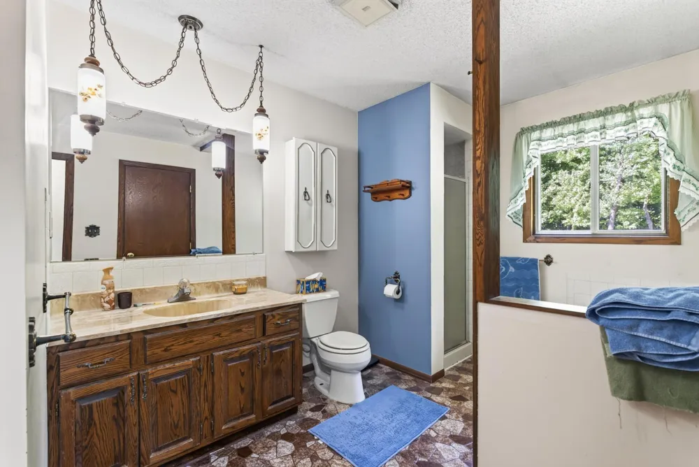 4731 287th Court NW Isanti, MN 55040