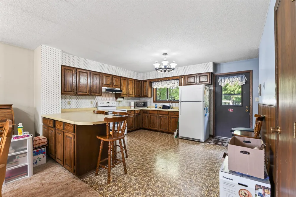 4731 287th Court NW Isanti, MN 55040