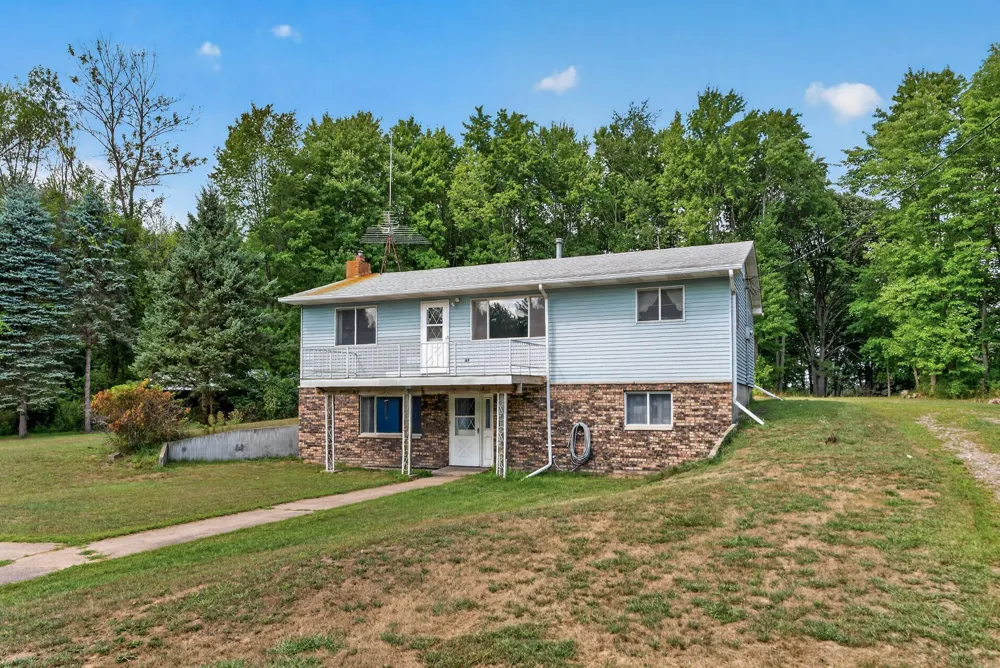 4731 287th Court NW Isanti, MN 55040