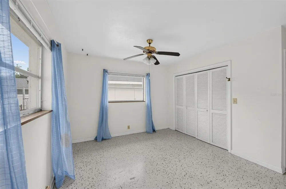 3913 W CASS STREET Tampa, FL 33609