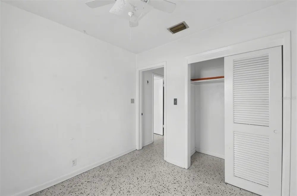 3913 W CASS STREET Tampa, FL 33609