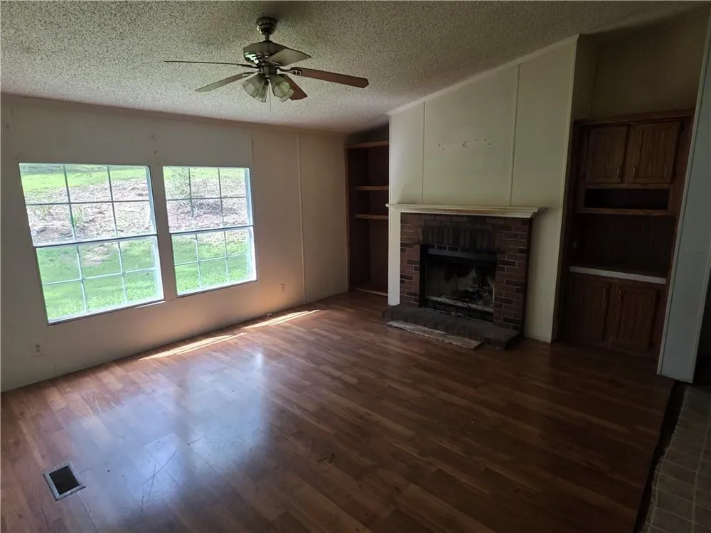 131 Whispering Oaks Lane Jasper, GA 30143