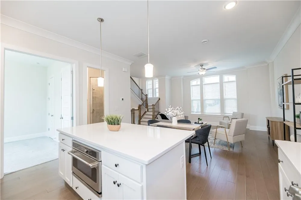 529 Broadview Place Atlanta, GA 30324