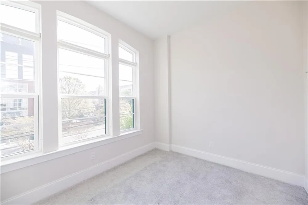 529 Broadview Place Atlanta, GA 30324