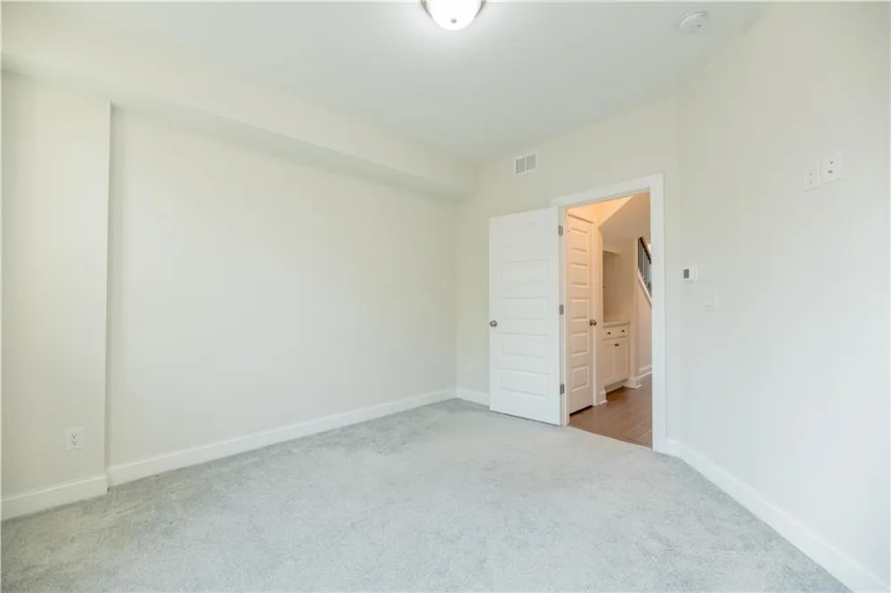 529 Broadview Place Atlanta, GA 30324