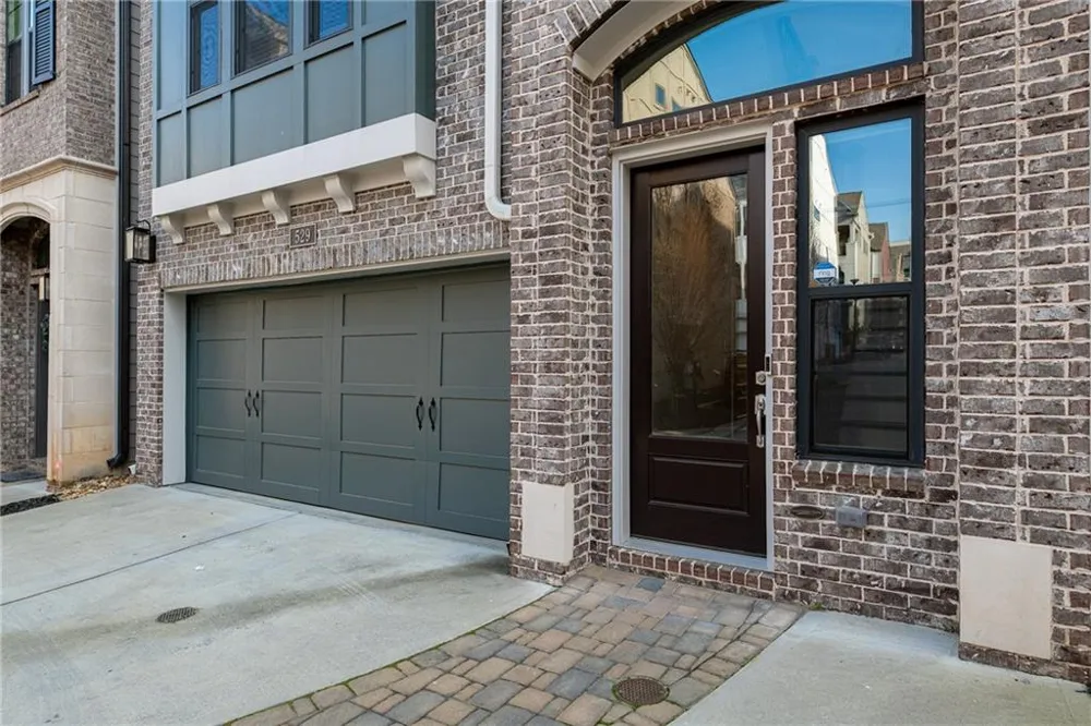 529 Broadview Place Atlanta, GA 30324