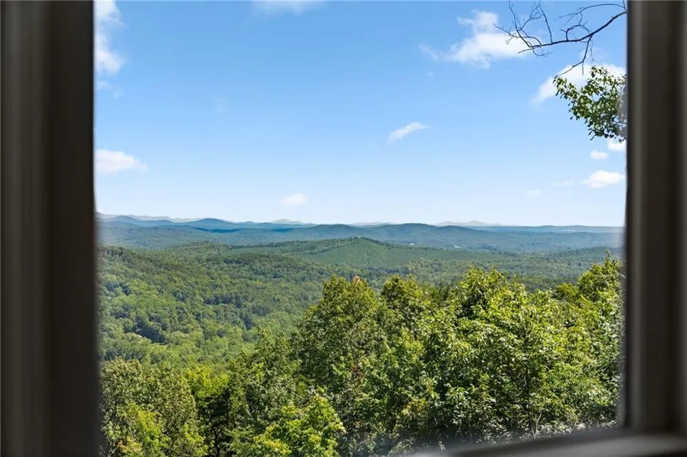 1015 Eagle Ridge Road Dawsonville, GA 30534