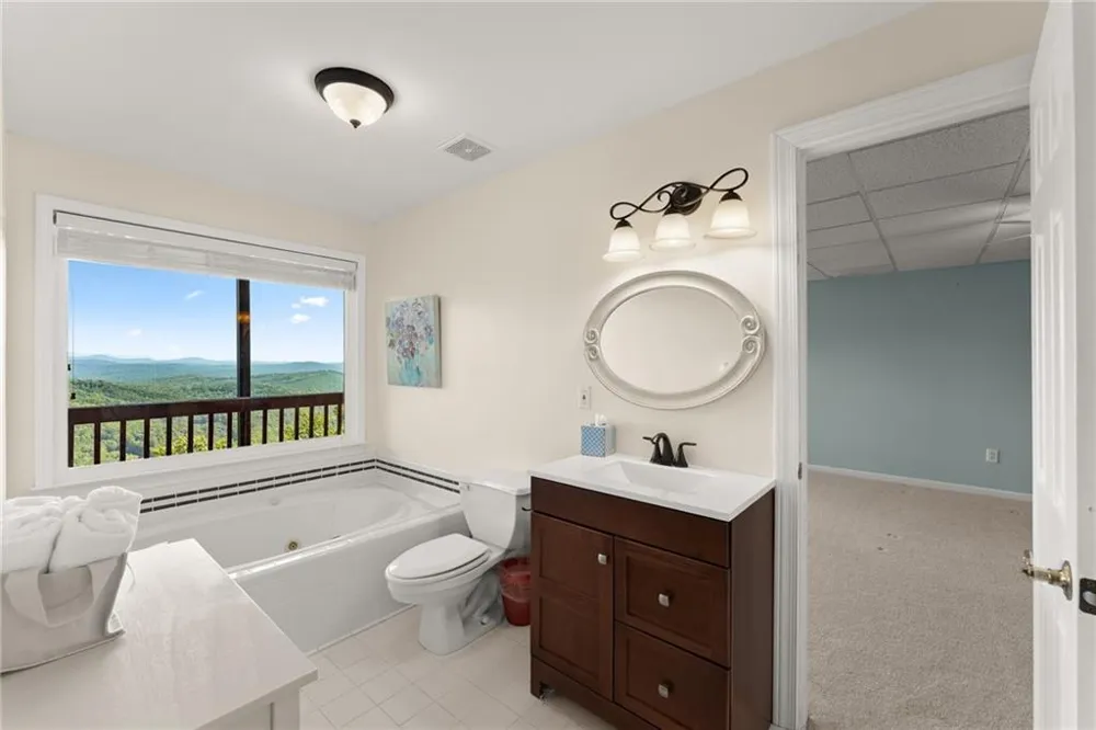 1015 Eagle Ridge Road Dawsonville, GA 30534