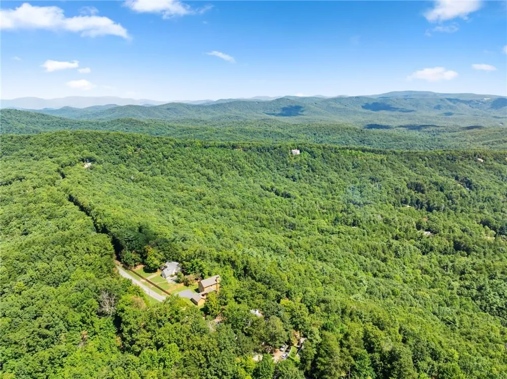 1015 Eagle Ridge Road Dawsonville, GA 30534