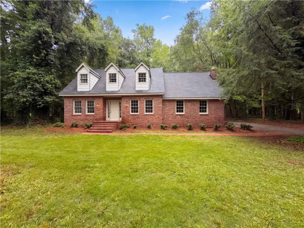 20 Woodland Way Stockbridge, GA 30281