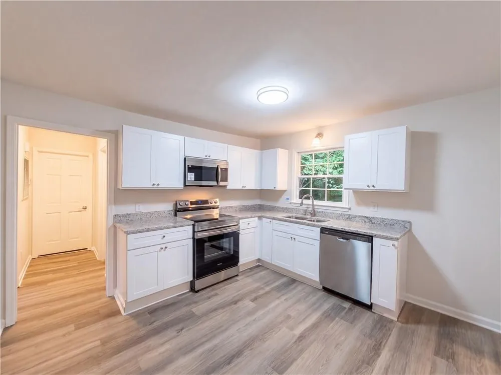 20 Woodland Way Stockbridge, GA 30281