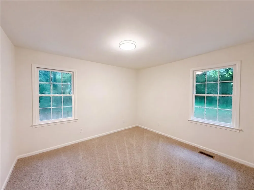 20 Woodland Way Stockbridge, GA 30281