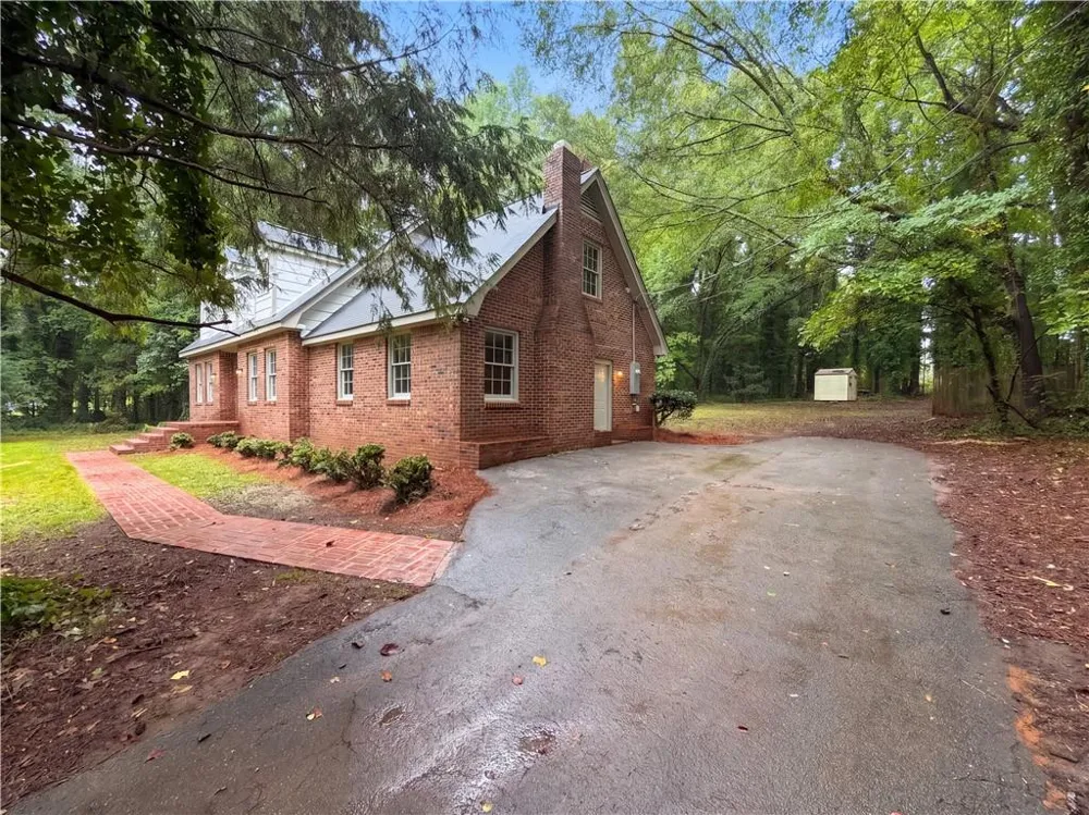 20 Woodland Way Stockbridge, GA 30281