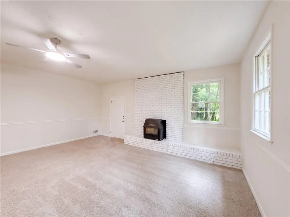 20 Woodland Way Stockbridge, GA 30281