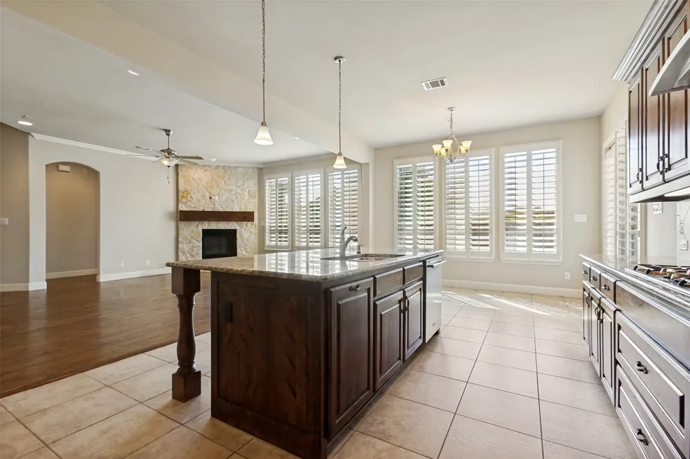 204 Whitewing Lane Murphy, TX 75094