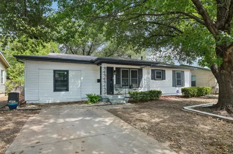 3204 Aurora Street
