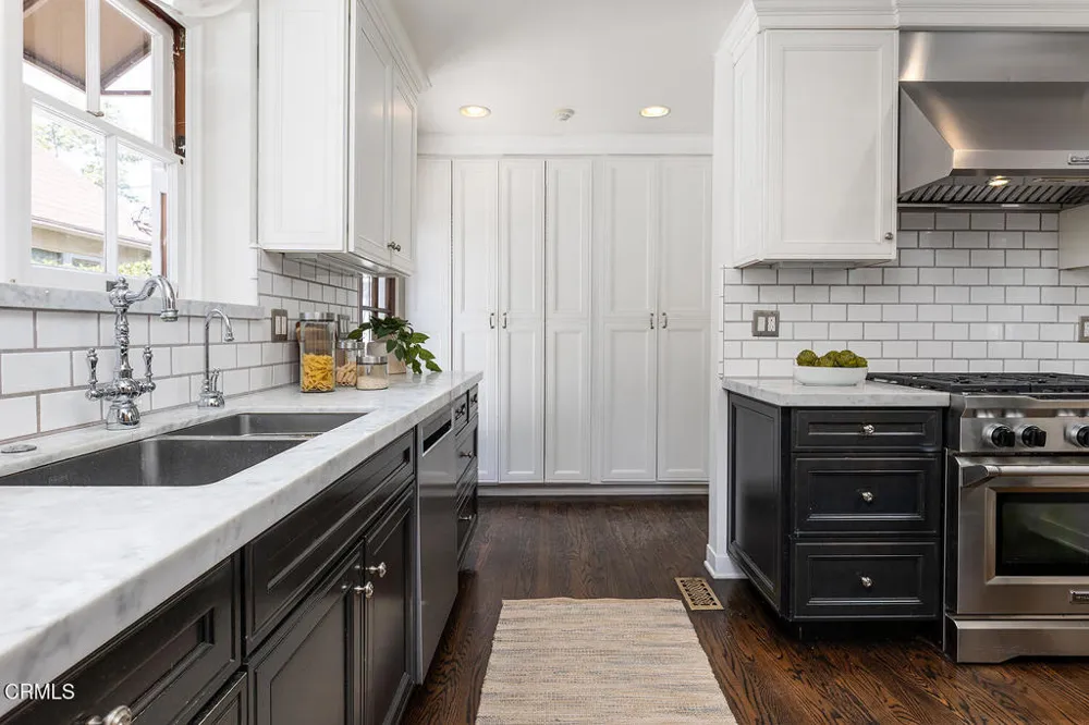 1893 Rose Villa Street Pasadena, CA 91107