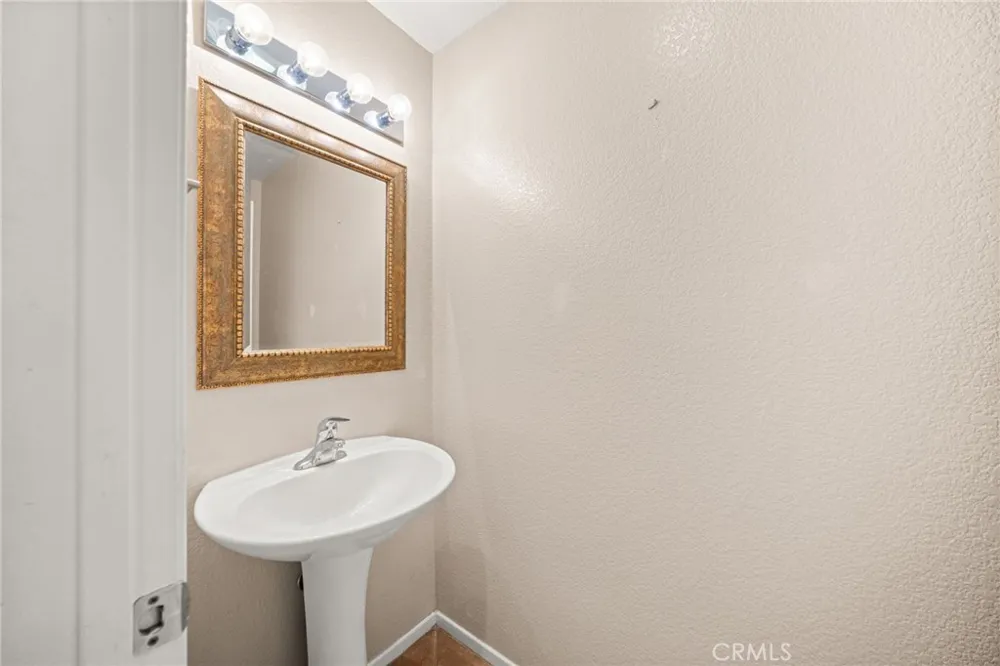 50 Villa Milano Lake Elsinore, CA 92532