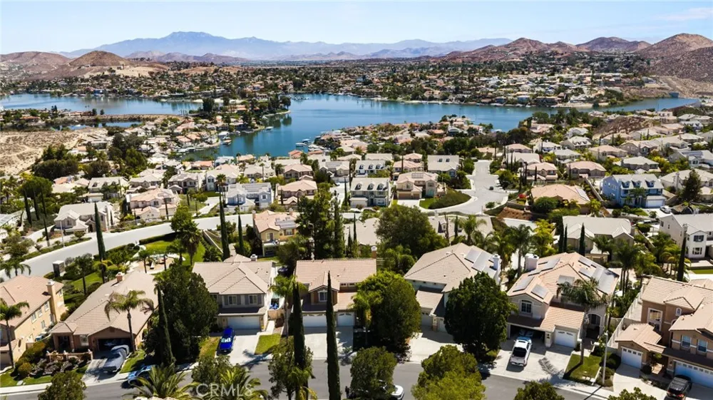 50 Villa Milano Lake Elsinore, CA 92532