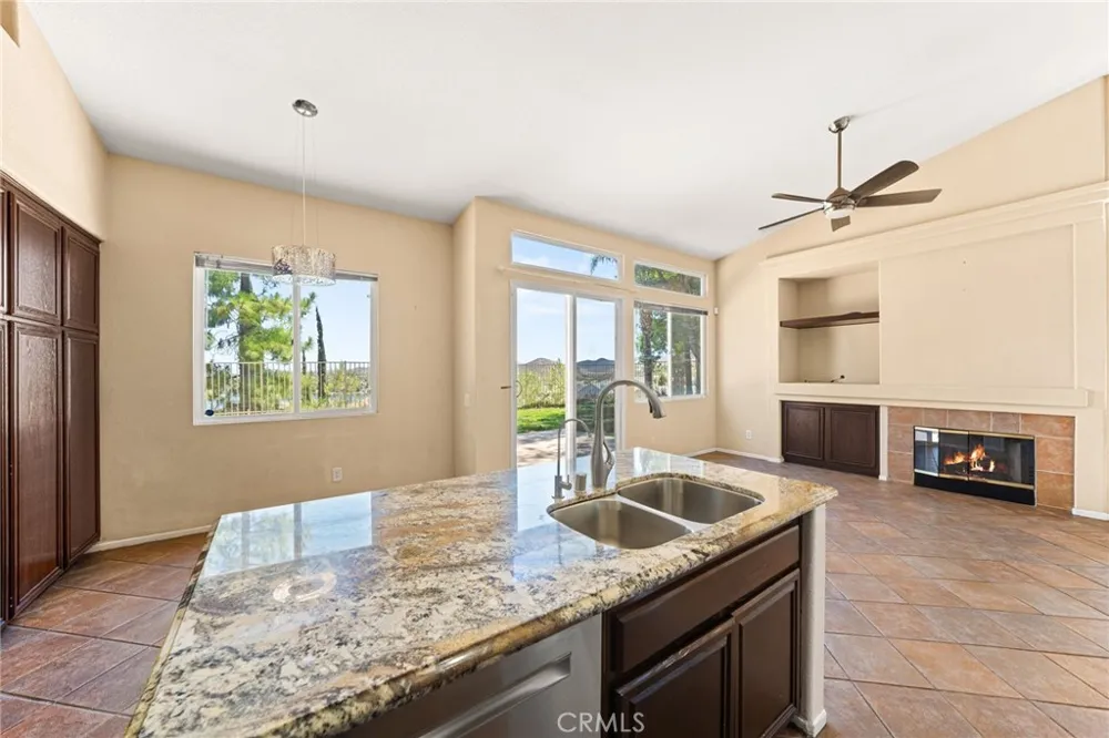 50 Villa Milano Lake Elsinore, CA 92532
