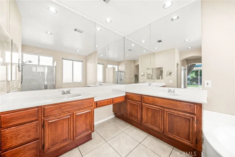 50 Villa Milano Lake Elsinore, CA 92532
