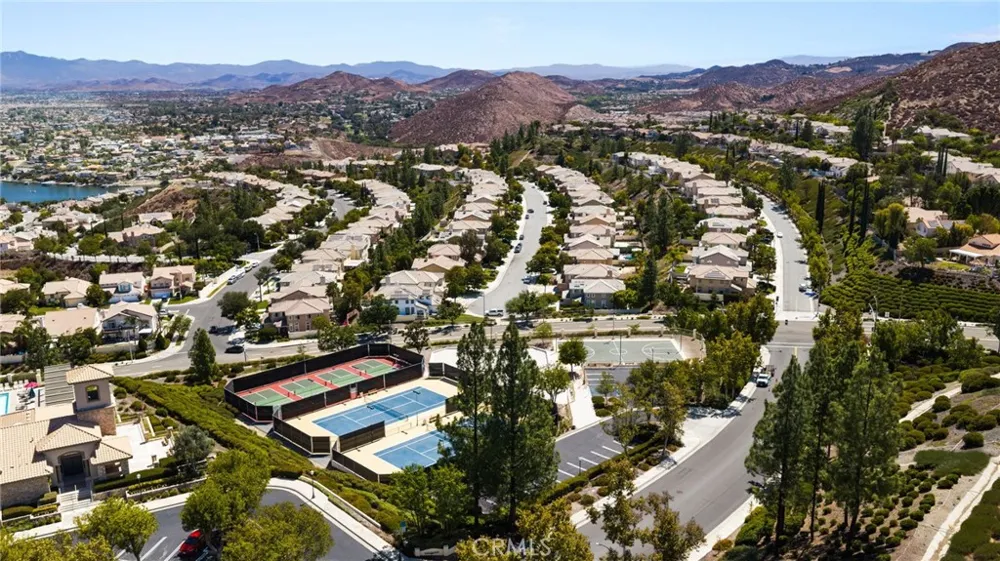 50 Villa Milano Lake Elsinore, CA 92532