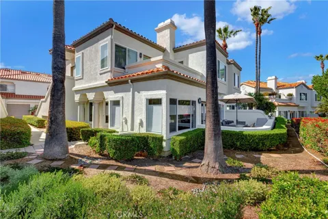 18 Tennis Villas