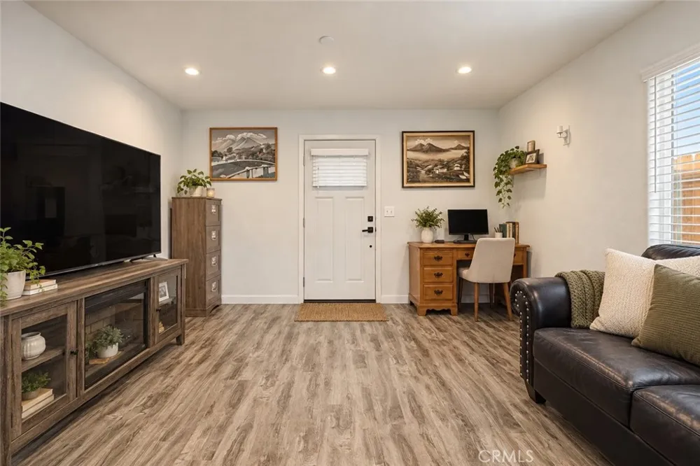 3524 Hunter Street Los Angeles, CA 90023