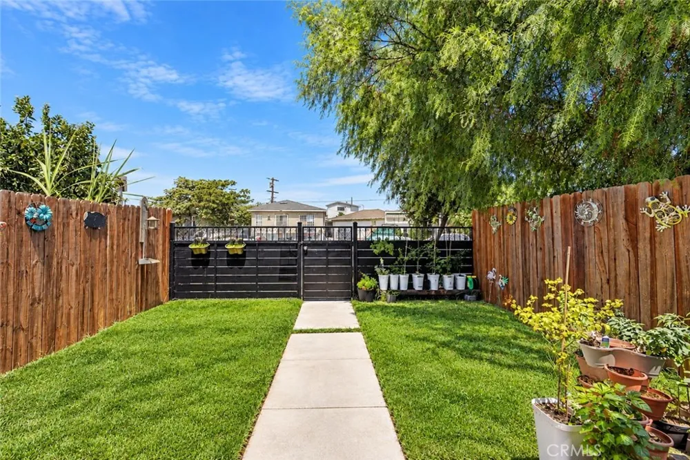 3524 Hunter Street Los Angeles, CA 90023
