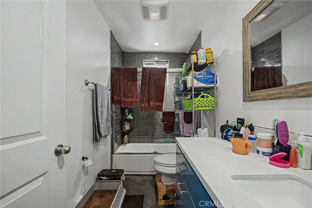 3524 Hunter Street Los Angeles, CA 90023