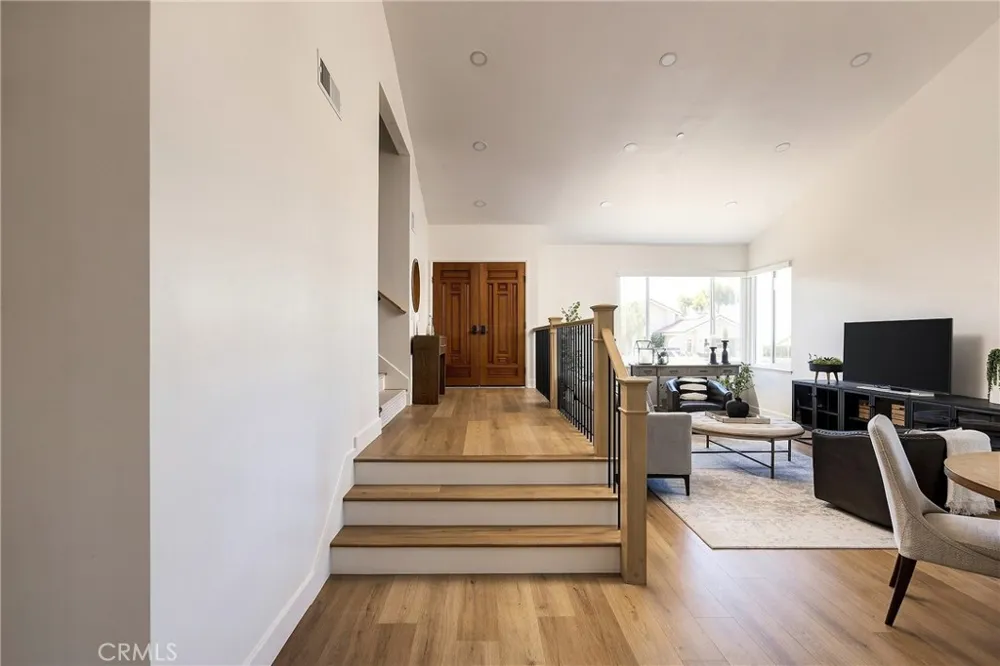 522 Calle Cuadra San Clemente, CA 92673