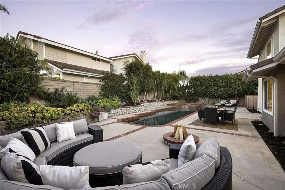 522 Calle Cuadra San Clemente, CA 92673