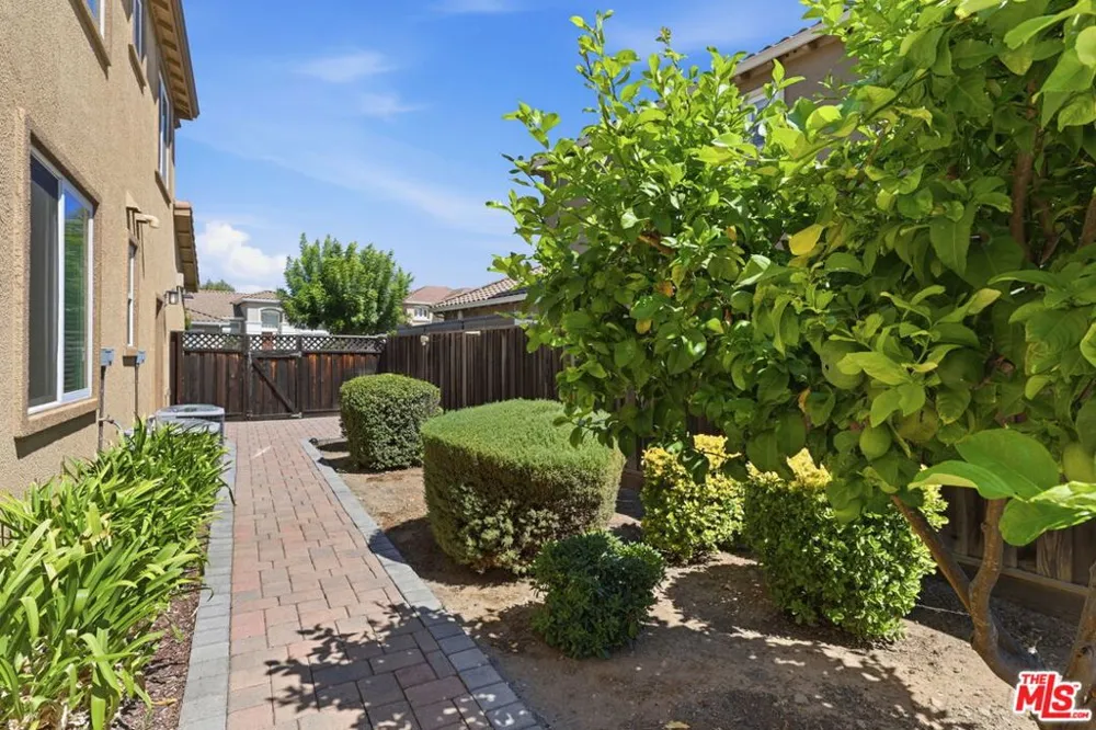 18275 Los Padres Place Morgan Hill, CA 95037