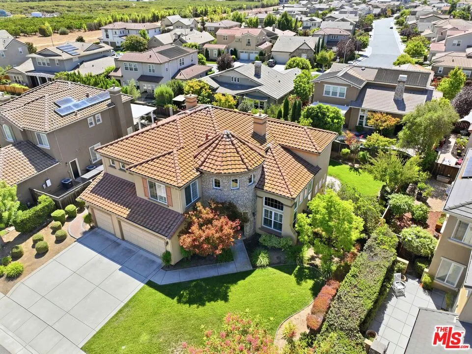18275 Los Padres Place Morgan Hill, CA 95037