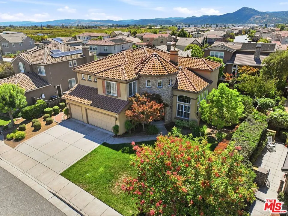 18275 Los Padres Place Morgan Hill, CA 95037