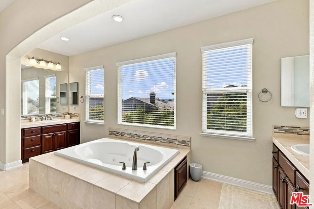 18275 Los Padres Place Morgan Hill, CA 95037