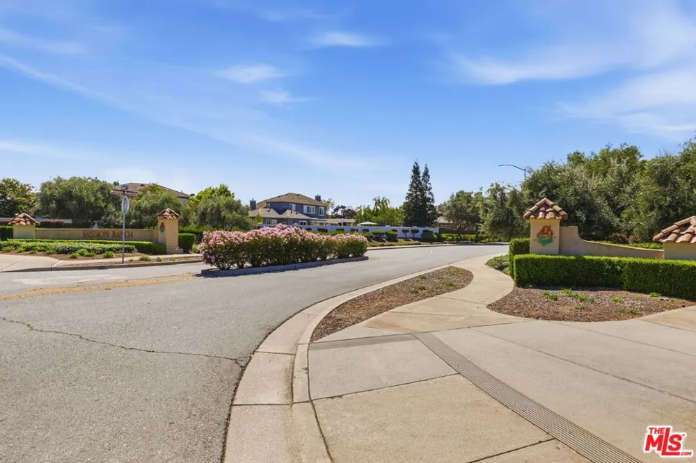 18275 Los Padres Place Morgan Hill, CA 95037