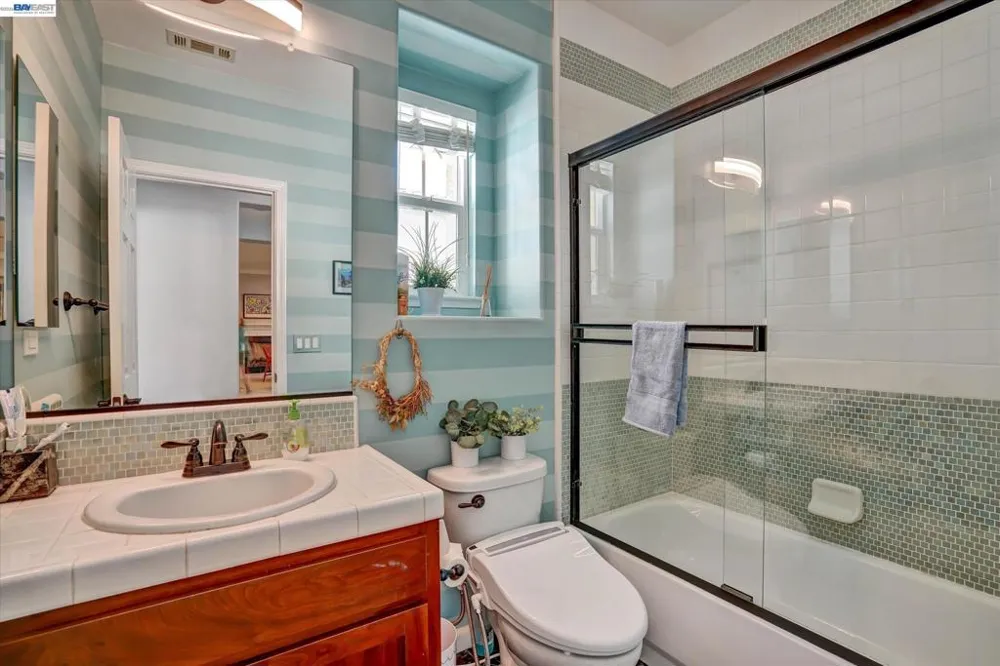 2811 Quarryhill Ave #4 Livermore, CA 94551