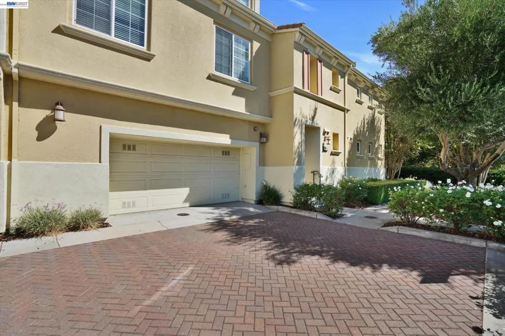 2811 Quarryhill Ave #4 Livermore, CA 94551