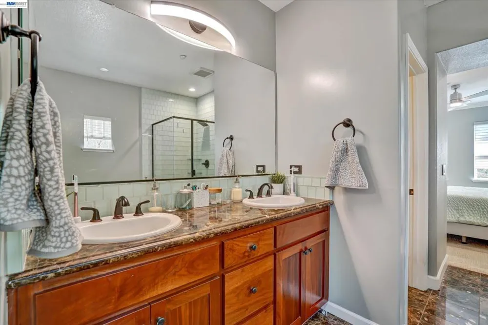 2811 Quarryhill Ave #4 Livermore, CA 94551