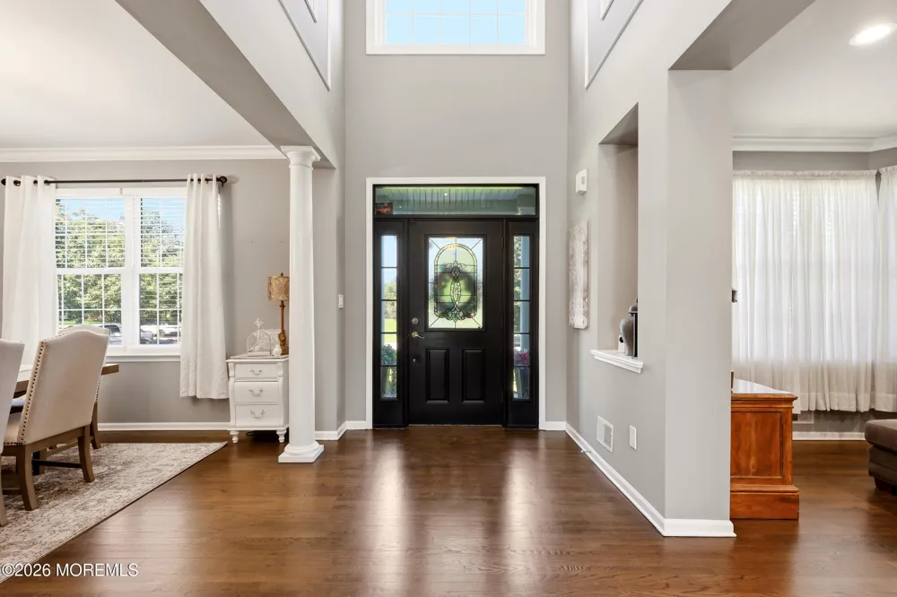 11 Swallow Tail Court Jackson, NJ 08527