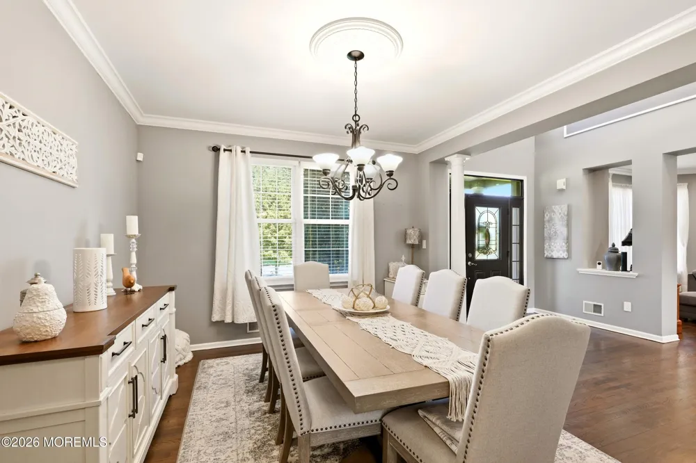 11 Swallow Tail Court Jackson, NJ 08527