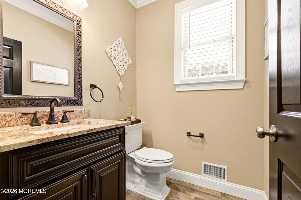 11 Swallow Tail Court Jackson, NJ 08527